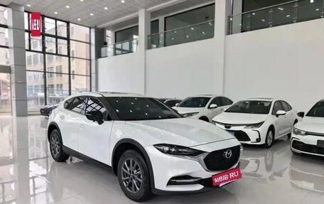Mazda CX-4, 2021 год, 2 135 555 рублей, 3 фотография