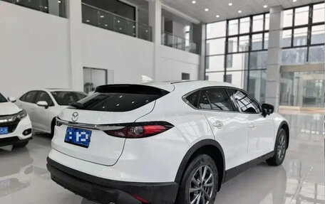 Mazda CX-4, 2021 год, 2 135 555 рублей, 9 фотография