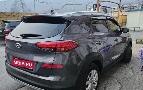 Hyundai Tucson III, 2019 год, 2 100 000 рублей, 2 фотография