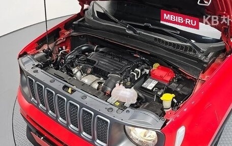 Jeep Renegade I рестайлинг, 2022 год, 1 750 000 рублей, 4 фотография