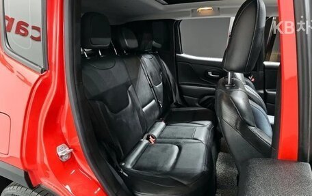 Jeep Renegade I рестайлинг, 2022 год, 1 750 000 рублей, 9 фотография