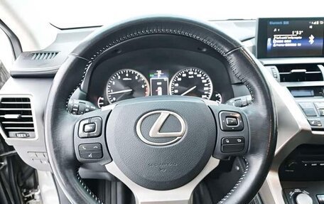 Lexus NX I, 2017 год, 2 500 000 рублей, 6 фотография