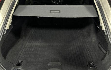 Volvo V90 Cross Country I рестайлинг, 2019 год, 3 200 000 рублей, 18 фотография