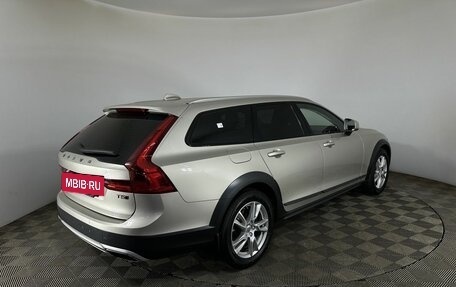 Volvo V90 Cross Country I рестайлинг, 2019 год, 3 200 000 рублей, 6 фотография