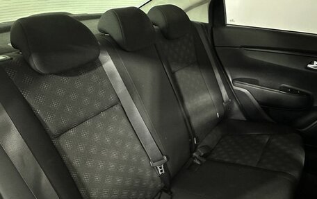 KIA Rio IV, 2018 год, 1 370 000 рублей, 15 фотография