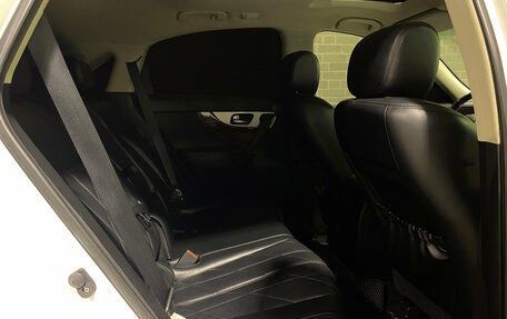 Infiniti QX70, 2013 год, 1 910 000 рублей, 11 фотография