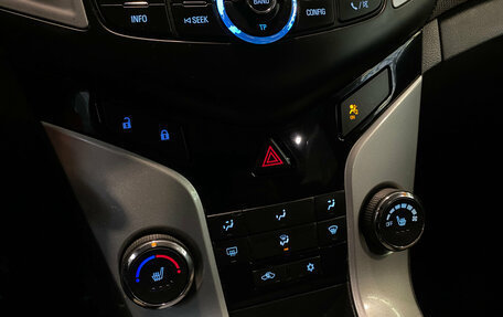 Chevrolet Cruze II, 2014 год, 900 000 рублей, 13 фотография