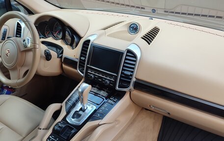 Porsche Cayenne III, 2012 год, 1 990 000 рублей, 10 фотография