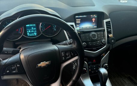 Chevrolet Cruze II, 2013 год, 870 000 рублей, 4 фотография