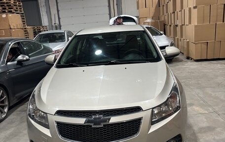 Chevrolet Cruze II, 2013 год, 870 000 рублей, 10 фотография
