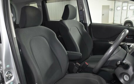 Toyota Ractis I, 2010 год, 870 000 рублей, 9 фотография