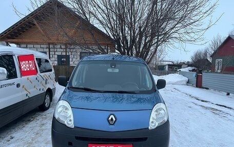 Renault Kangoo II рестайлинг, 2011 год, 570 000 рублей, 1 фотография