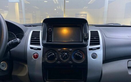 Mitsubishi Pajero Sport II рестайлинг, 2012 год, 1 469 000 рублей, 15 фотография