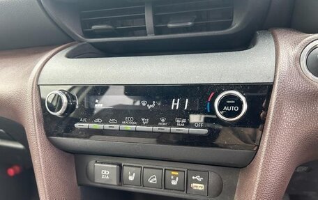 Toyota Yaris Cross, 2022 год, 1 630 020 рублей, 9 фотография