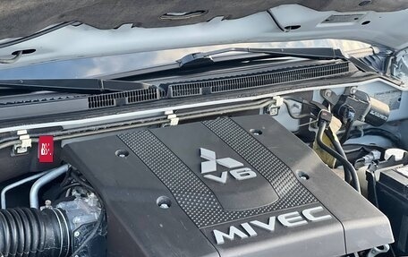 Mitsubishi Pajero IV, 2008 год, 1 710 000 рублей, 8 фотография