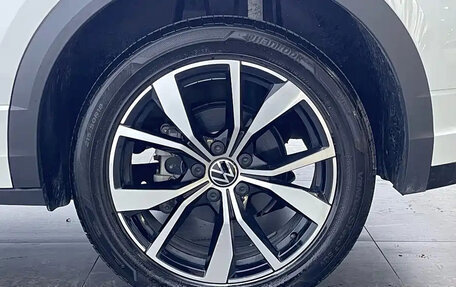 Volkswagen T-Roc I, 2023 год, 1 699 000 рублей, 10 фотография