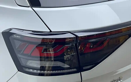 Volkswagen T-Roc I, 2023 год, 1 699 000 рублей, 12 фотография