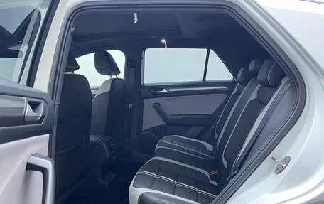 Volkswagen T-Roc I, 2023 год, 1 699 000 рублей, 17 фотография