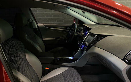 Hyundai Sonata VI, 2010 год, 1 150 000 рублей, 10 фотография