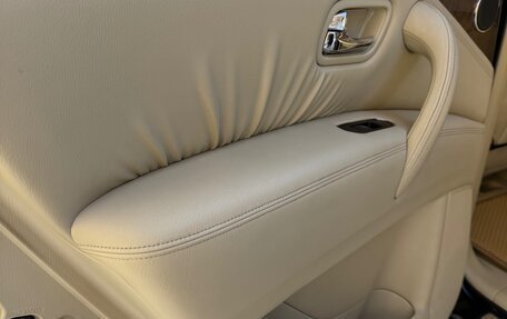 Infiniti QX56, 2011 год, 3 000 000 рублей, 23 фотография