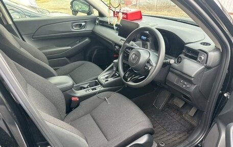 Honda Vezel, 2023 год, 1 970 000 рублей, 4 фотография