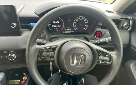 Honda Vezel, 2023 год, 1 970 000 рублей, 3 фотография