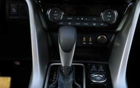 Mitsubishi Eclipse Cross, 2026 год, 3 700 000 рублей, 16 фотография