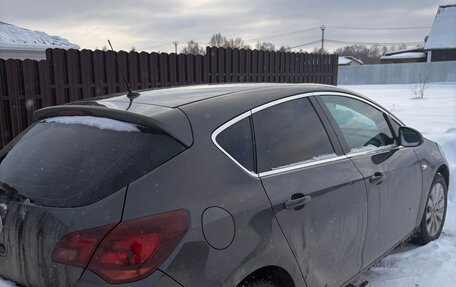 Opel Astra J, 2011 год, 440 000 рублей, 2 фотография