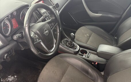 Opel Astra J, 2011 год, 440 000 рублей, 6 фотография