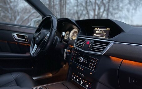 Mercedes-Benz E-Класс, 2012 год, 1 700 000 рублей, 32 фотография