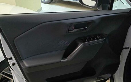 Toyota RAV4, 2025 год, 4 550 000 рублей, 11 фотография