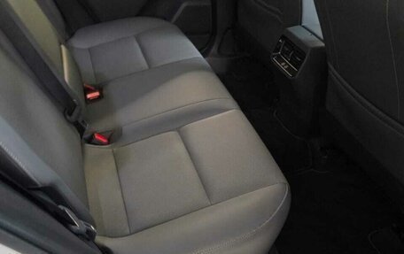 Toyota RAV4, 2025 год, 4 550 000 рублей, 19 фотография