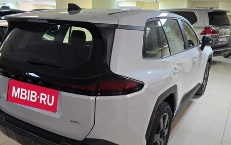 Toyota RAV4, 2025 год, 4 550 000 рублей, 9 фотография