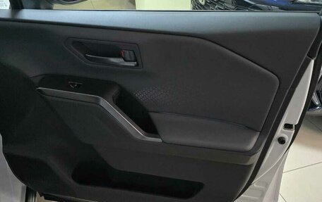 Toyota RAV4, 2025 год, 4 550 000 рублей, 23 фотография