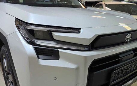 Toyota RAV4, 2025 год, 4 550 000 рублей, 25 фотография