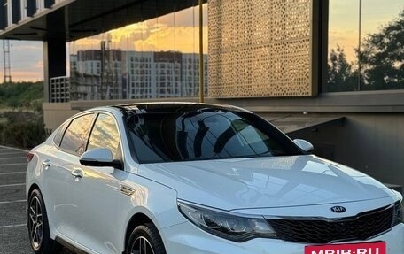 KIA Optima IV, 2018 год, 2 500 000 рублей, 6 фотография