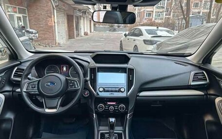 Subaru Forester, 2023 год, 3 650 000 рублей, 9 фотография