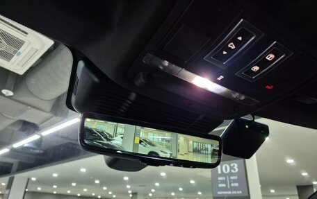 Land Rover Range Rover Evoque II, 2025 год, 6 300 000 рублей, 15 фотография