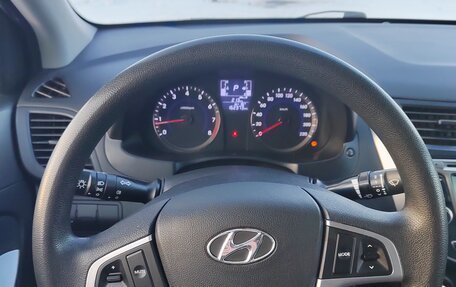 Hyundai Solaris II рестайлинг, 2016 год, 1 050 000 рублей, 21 фотография