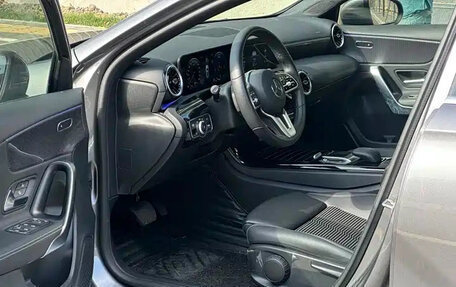 Mercedes-Benz A-Класс, 2021 год, 1 599 000 рублей, 8 фотография