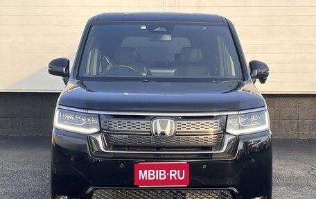 Honda Stepwgn, 2022 год, 2 160 000 рублей, 2 фотография