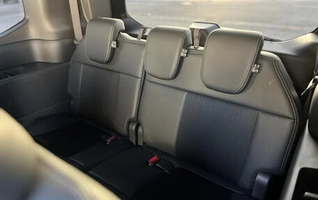 Honda Stepwgn, 2022 год, 2 160 000 рублей, 9 фотография