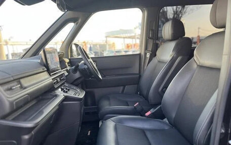 Honda Stepwgn, 2022 год, 2 160 000 рублей, 7 фотография