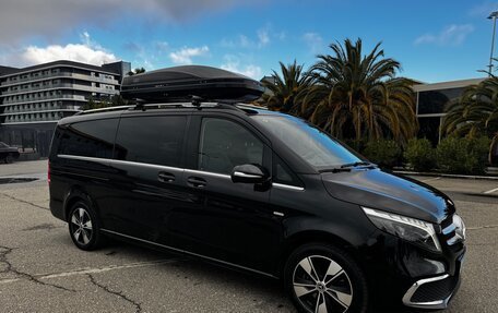 Mercedes-Benz V-Класс, 2023 год, 7 300 000 рублей, 3 фотография