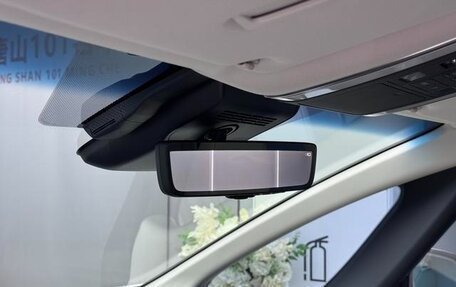 Lexus LM, 2026 год, 37 800 000 рублей, 13 фотография