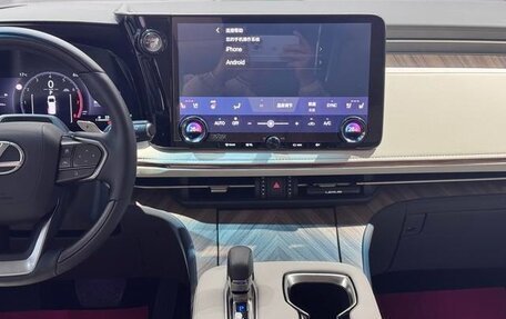 Lexus LM, 2026 год, 37 800 000 рублей, 11 фотография