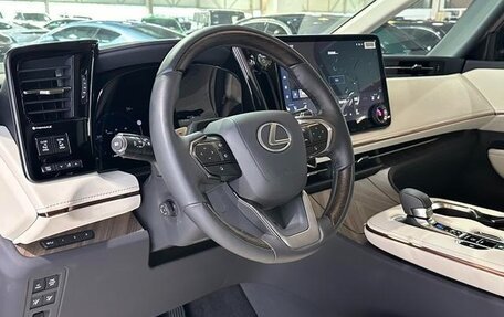 Lexus LM, 2026 год, 38 600 000 рублей, 6 фотография