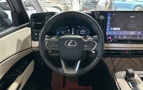 Lexus LM, 2026 год, 38 600 000 рублей, 11 фотография