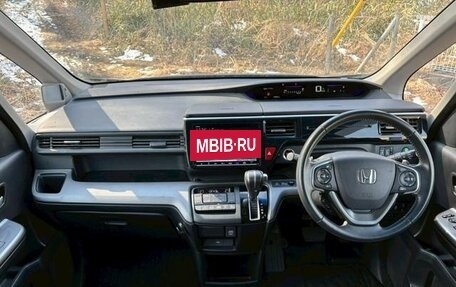 Honda Stepwgn IV, 2019 год, 1 630 000 рублей, 11 фотография