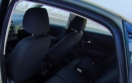 Volkswagen Polo VI (EU Market), 2010 год, 620 000 рублей, 13 фотография